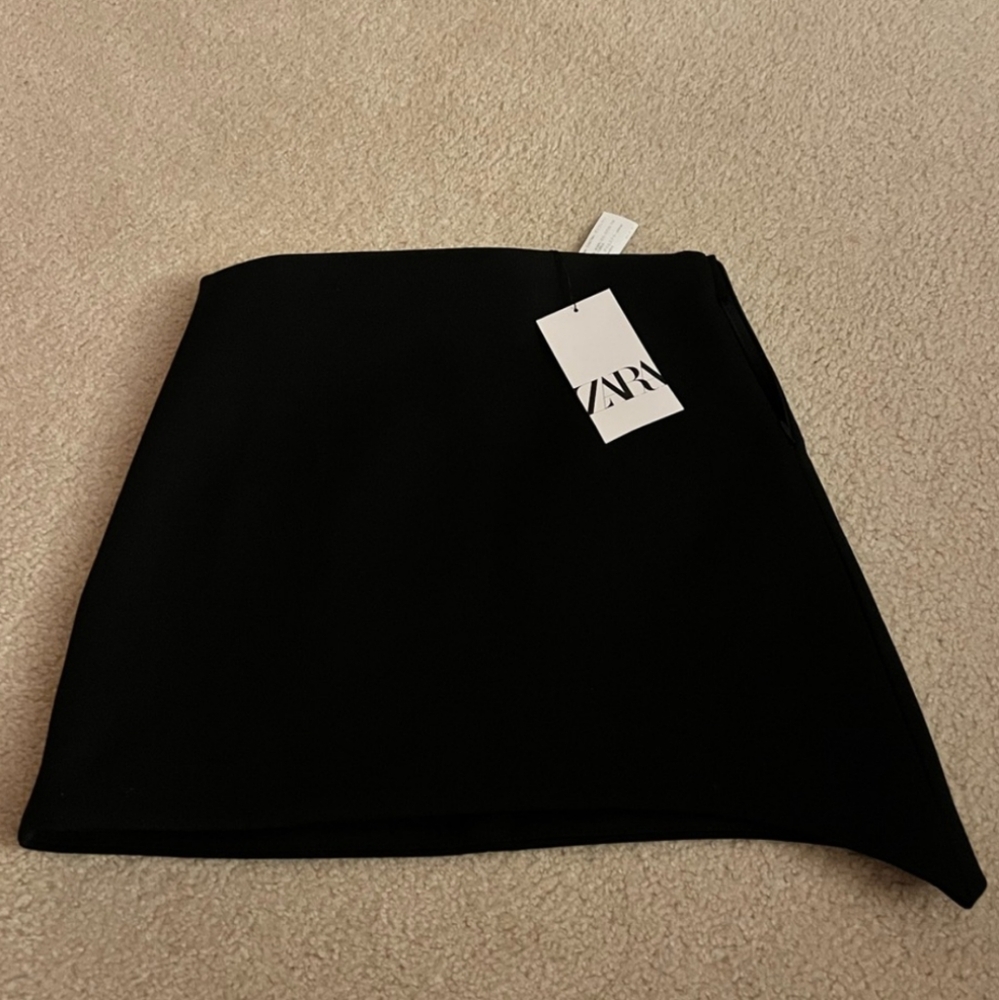 Zara Black Assymetric Mini Skirt